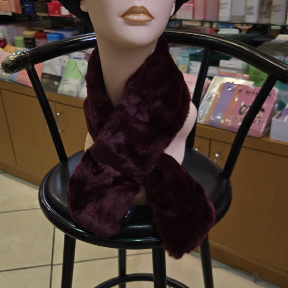 Luxurious Reversible Burgundy Faux Fur Scarf